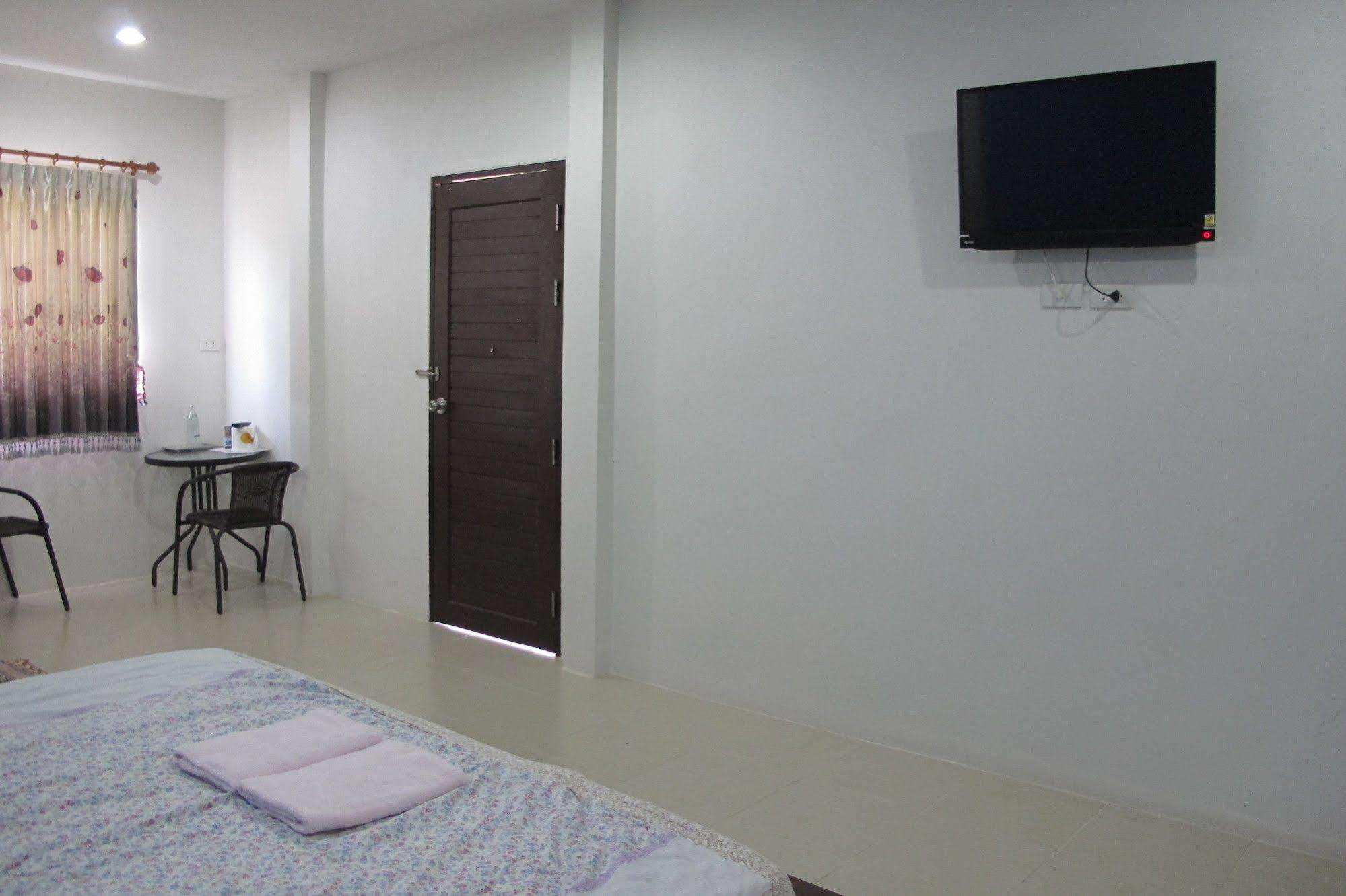 Tongmai Resort Surat Thani Buitenkant foto